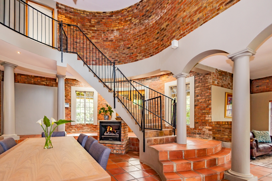 6 Bedroom Property for Sale in Vierlanden Western Cape